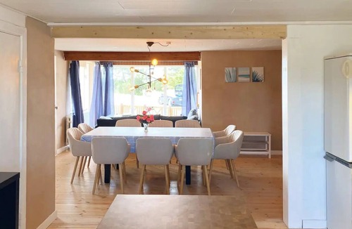 Maribo Villa | Summer cottage tucked away in coastal area