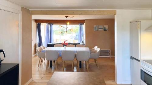 Maribo House | Summer Cottage Tucked Away In Coastal Area