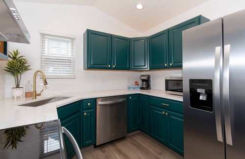 Sandusky House | Summer Dates! Vacay All Day - Close to CP, Sports Force, Islands
