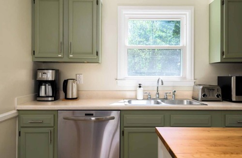 New Paltz House | Summer Days Hiking, Quiet Yard, an Easy Escape Near New Paltz
