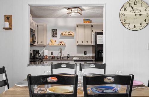 Pittman Center Condo | Summer Escape Smoky Mtn 2BR 2 BA Condo with Great Views