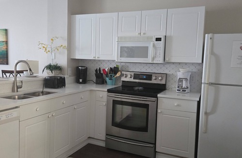 Windsor Palms House | SUMMER/FALL SPECIAL - Veteran Owned 3bdr/3bath Townhome 3mi to Disney; Free WiFi