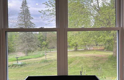 Colborne House | Summer Farmhouse-Hunting, Stargazing, BBQ-Sleeps 8