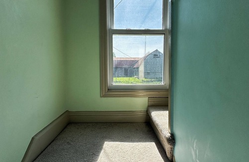 Colborne House | Summer Farmhouse-Hunting, Stargazing, BBQ-Sleeps 8