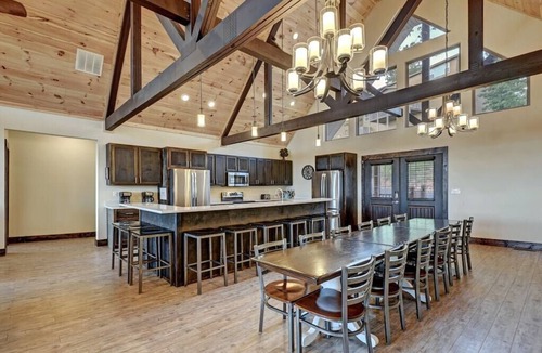 Indian Point Cabin | Summer filling up, act soon! Lakeview Lodge w/Million$ View