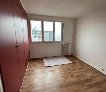 Montigny-les-Cormeilles Apartment | Summer