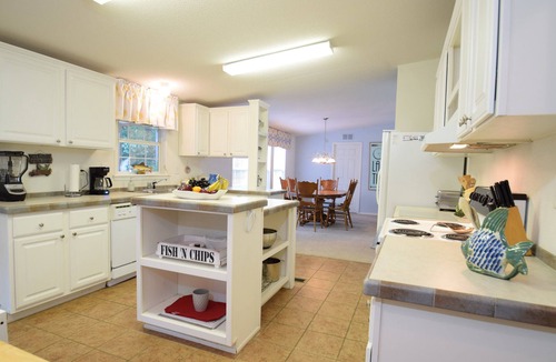 Henrico House | SUMMER FUN on Jimmies Creek Lake Gaston!nDIRECT ACCESS TO MAIN LAKE