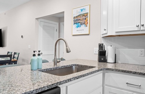 Branson Condo | Summer Fun! Stay Near SDC & Table Rock Lake