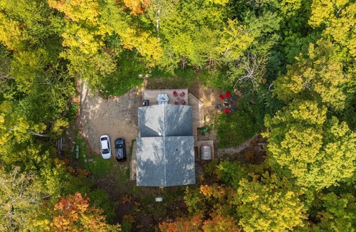Dysart et al Cabin | Summer getaway, Hot Tub, Sauna, EV Charger