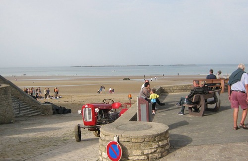 Arromanches-les-Bains House | Summer house with 3 main rooms 42m2 with sea view.