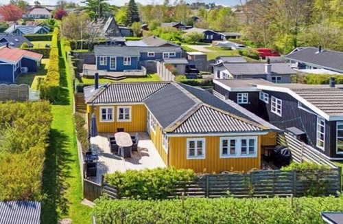 Nordenhuse House | Summer house 25 metres from Kattegat coast