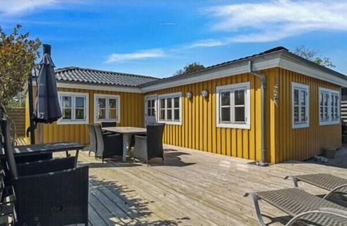 Nordenhuse House | Summer house 25 metres from Kattegat coast