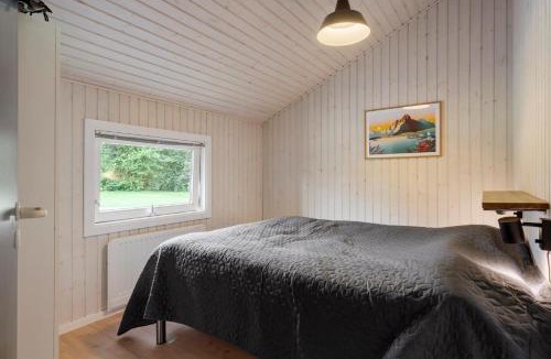 Dronningmolle House | Summer House Close To Nature And Beach