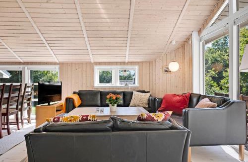 Haarby House | Summer House In Beautiful Nature In Brunshuse