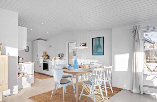 Melby Cottage | Summer house near beach and forest with large garden