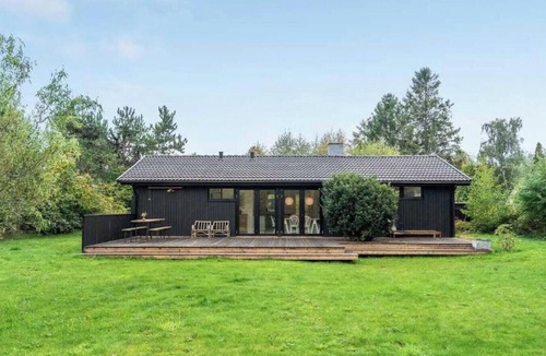 Dronningmolle House | Summer house near Rudolph Tegner's Museum