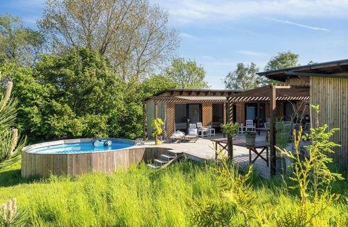 Hoeve Strand House | Summer house near Veddinge Bakker