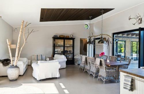 Hoeve Strand House | Summer House Near Veddinge Bakker