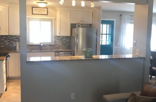 North Central House | Summer House private pool/lake/large backyard/fire pit