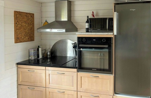 Fjellerup Strand House | Summer house with annex near beach in Fjellerup