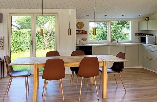 Helberskov House | Summer house with big canoo near Sminge Lake