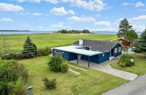 Karrebksminde House | Summer House With Fjord View Near Karrebæksminde