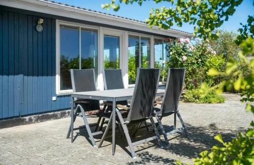 Karrebksminde House | Summer House With Fjord View Near Karrebæksminde