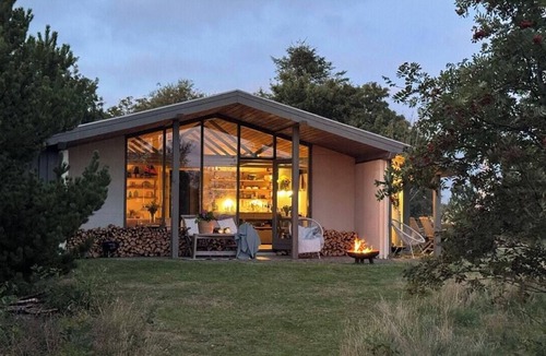 Thyholm House | Summer house with fields and fjord views