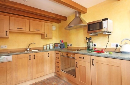 Mabe Cottage | SUMMER HOUSE, with open fire in Helston