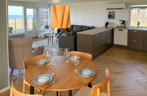 Middelfart House | Summer house with sea view on Fyn