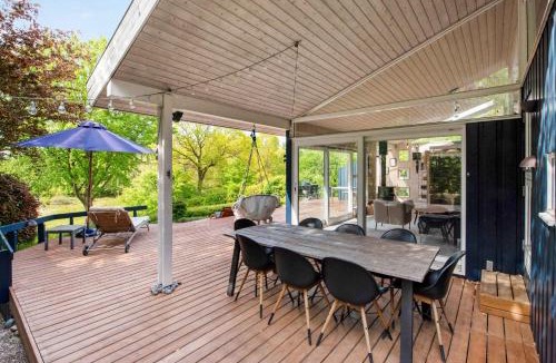 Tikob House | Summer House With Terrace Overlooking Nature