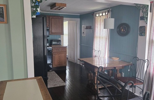 Haines Falls Cottage | summer in the mountains