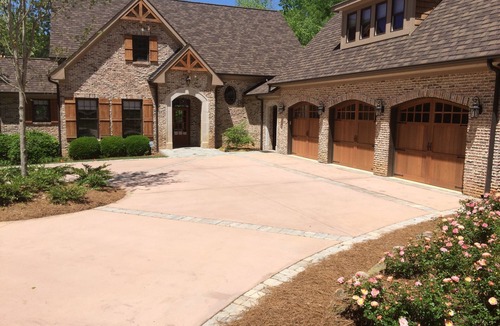 Eatonton House | Summer is Filling Up Fast! The Most Often Rented Cottage on Lake Oconee!