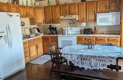 Cambra Cabin | Summer is here and Bended Elbow is close to many family retreats and memories!