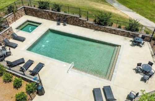 Dadeville Condo | Summer is here! Book your family event or other Lake Martin fun!