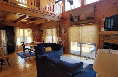 Vein Mountain House | Summer is in full swing! Come back to the cool mountains!