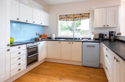 South Cerney House | Summer Lake 32B, Meadowlark