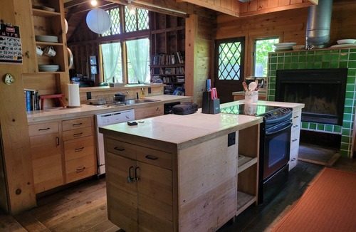 Lakeville Cottage | Summer Lake Cottage, private beach, Berkshire Hills, small village