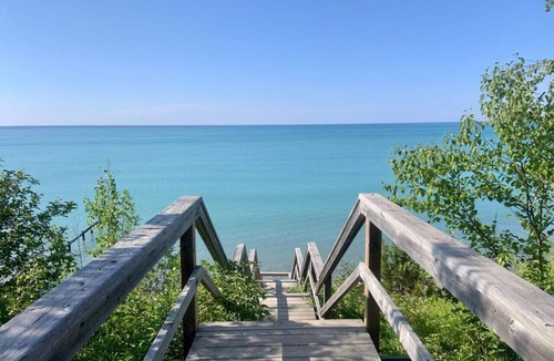 Plympton-Wyoming Cottage | Summer Lakeview Getaway