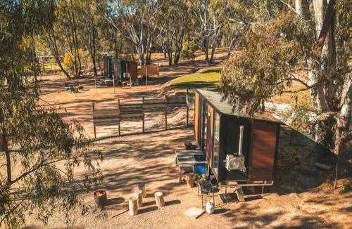 Howes Creek House | Summer Lea 2 by Tiny Away