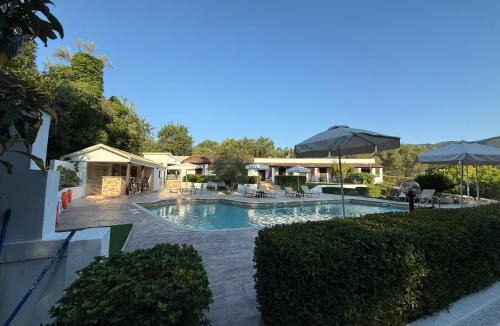 Ipsos Resort | Summer Nights Resort