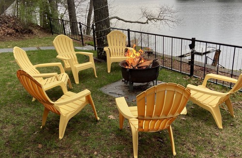 Shapleigh House | Summer! On Square—AC + Kayaks + View