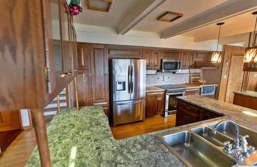 Stillwater House | SUMMER SARATOGA OPENINGS! 9 Total Beds Waterfront, Pool, Fish, Golf ->TRACK TOWN