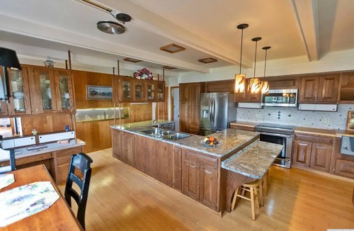 Stillwater House | SUMMER SARATOGA OPENINGS! 9 Total Beds Waterfront, Pool, Fish, Golf ->TRACK TOWN