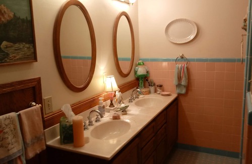 Louisville House | Summer Special! 3000 square ft Whole Home for $299! Great Views!