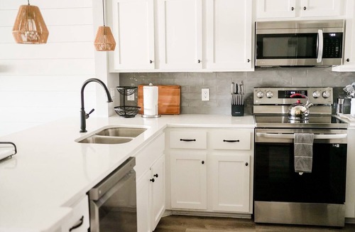 Saint Simons Heights Condo | Summer Special! Updated 3BR Marsh View Condo