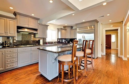 Los Feliz House | Summer Sun - Magnificent Hollywood Hills HtdPool Residence in Celebrity Enclave