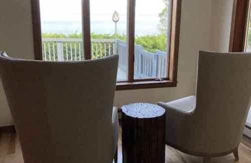 Town of Chesterfield House | Summer Time at the Big-Lake Lodge on Lake Champlain
