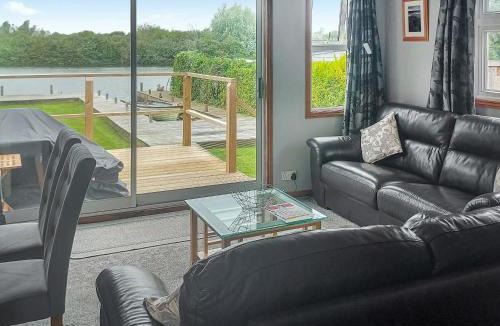 Brundall House | Summer Time