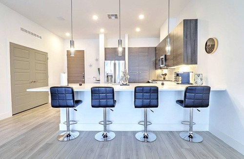 North Scottsdale Condo | Summer Vibes Rooftop Deck Heated Pool